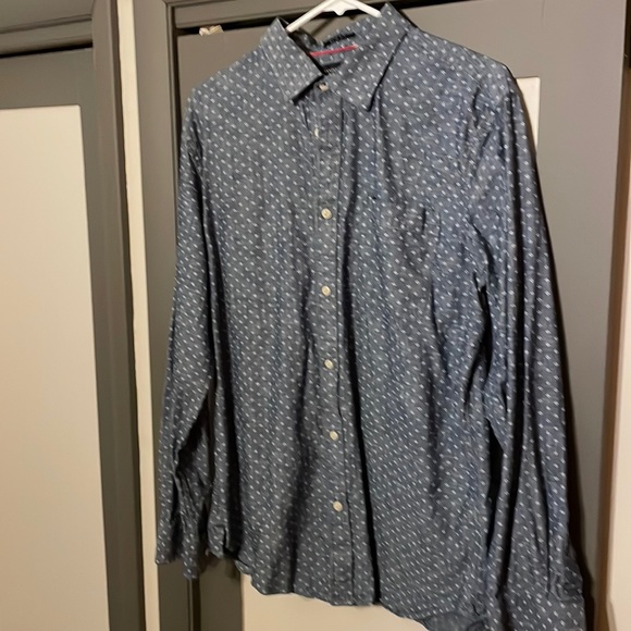 Banana republic long sleeve shirt - Picture 1 of 3